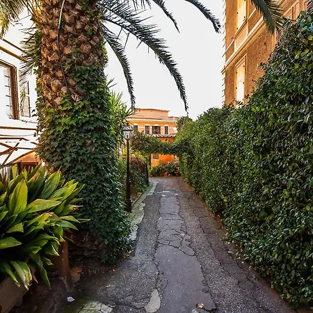 Cosy In The Greenest Corner Of Trastevere Lägenhet *